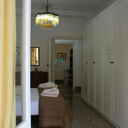Lägenhet Casa Di Pera
